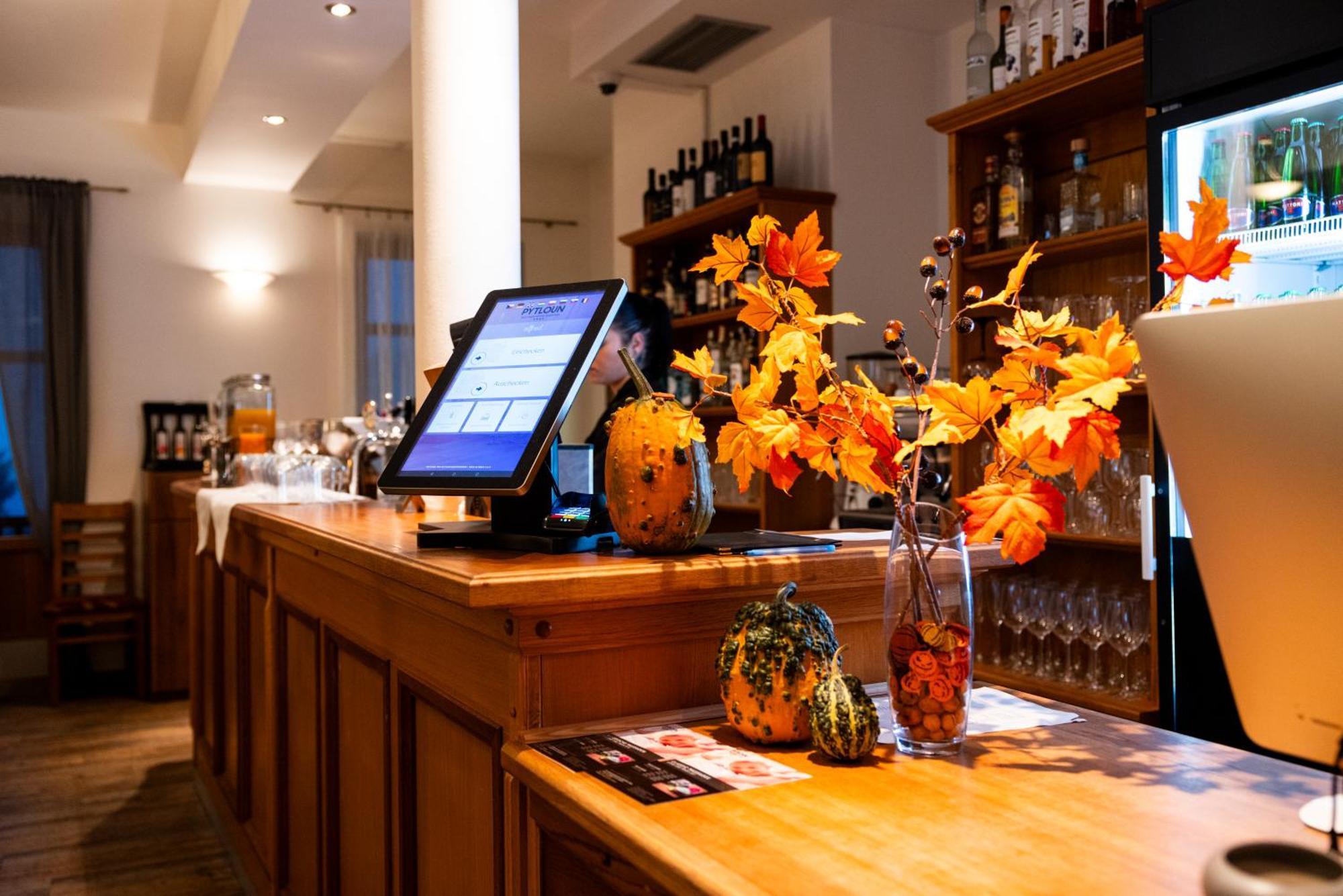 Pytloun Wellness Hotel Hasistejn Místo 外观 照片