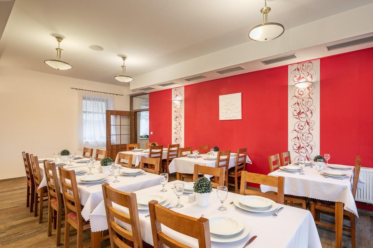 Pytloun Wellness Hotel Hasistejn Místo 外观 照片